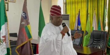 Osun guber: Some associates of Aregbesola worked with me, says Adeleke