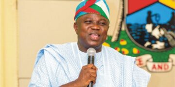 Ṣé Ambode ti darapọ̀ mọ ẹgbẹ ́òṣèlú Labour Party? 1 Ṣé Ambode ti darapọ̀ mọ ẹgbẹ ́òṣèlú Labour Party?