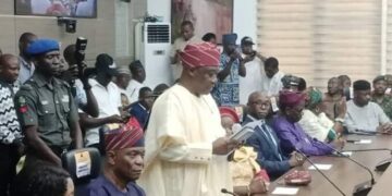 Bayo Lawal, Oyo housing corporation chair, sworn in as deputy governor