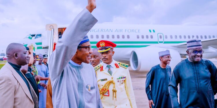 Buhari heads for London for medical check-up