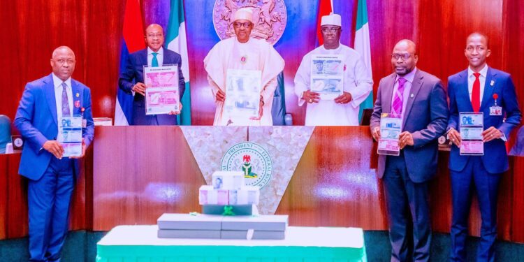 Buhari unveils redesigned naira notes