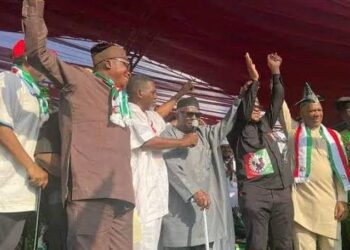 Adebanjo at Peter Obi’s rally in Ibadan: I don’t hate Tinubu; Igbos deserve to be president now 97 Adebanjo at Peter Obi’s rally in Ibadan: I don’t hate Tinubu; Igbos deserve to be president now