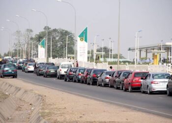 Fuel hike: We now spend over 50% of our salary on transportation, civil servants lament