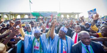 Don’t allow ‘thieving’ PDP back to power, Tinubu tells Jigawa residents 1 Don’t allow ‘thieving’ PDP back to power, Tinubu tells Jigawa residents