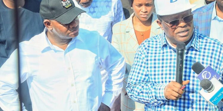 Yahaya Bello commends minister of works on working visit to Kogi 92 Yahaya Bello commends minister of works on working visit to Kogi