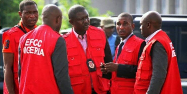 EFCC RAIDS BUREAU DE CHANGE OPERATORS IN ABUJA, IBADAN, KANO