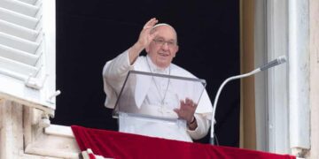 Pope Francis Visits Rome’s Gemelli Hospital for Examination