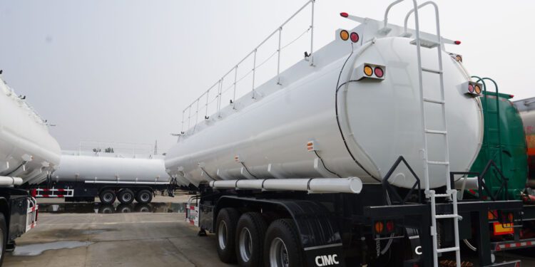 Marketers decry 45% CRR imposed on banks, hampers products buying from Dangote refinery 92 Marketers decry 45% CRR imposed on banks, hampers products buying from Dangote refinery