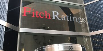 Credit rating agency says Naira may settle at 1,450/$ by December, 2024