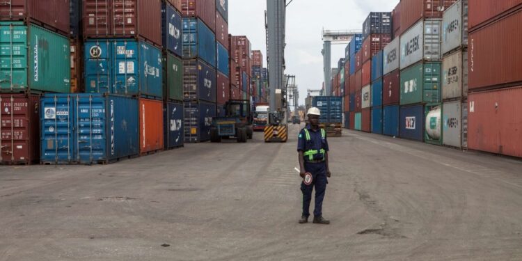 40,000 at risk of job loss as port operations nosedive