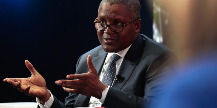 Dangote warns CBN fixed interest rate at 26.25% will cripple manufacturing sector, stunt job creation, economic growth 92 Dangote warns CBN fixed interest rate at 26.25% will cripple manufacturing sector, stunt job creation, economic growth