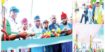 NNPCL boosts gas-powered vehicles' transition efforts, launches 12 CNG stations in nation's capital 1 NNPCL boosts gas-powered vehicles’ transition efforts, launches 12 CNG stations in nation’s capital