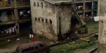 Lagos State govt orders demolition of police barracks over impending collapse