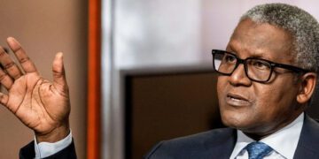 NNPC made a mistake reducing stake in Dangote Refinery from 20 to 7.2% - Dangote 1 NNPC made a mistake reducing stake in Dangote Refinery from 20 to 7.2% – Dangote