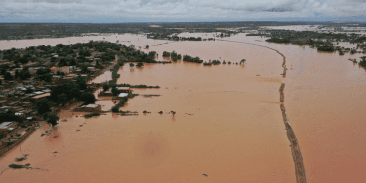 NIHSA issues flood alert as Rivers Niger, Benue rise to alarming levels 92 NIHSA issues flood alert as Rivers Niger, Benue rise to alarming levels