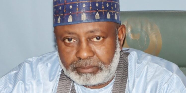 FG warns, private companies that fail to implement N70,000 minimum wage risk jail term