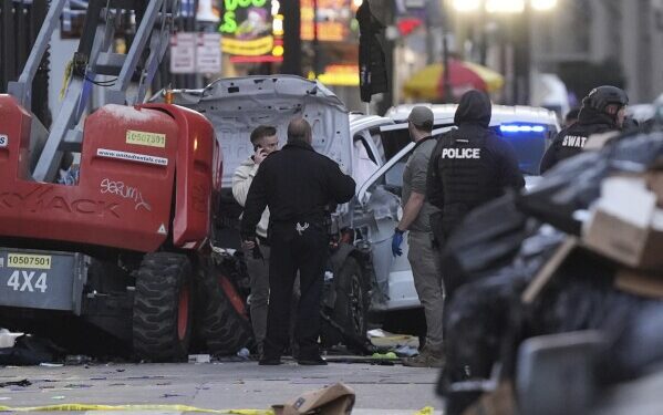 FBI probes 'terrorist' links in New Orleans truck-ramming that killed 15 92 FBI probes ‘terrorist’ links in New Orleans truck-ramming that killed 15