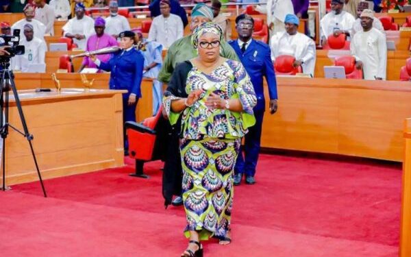 Lagos Assembly crisis escalates... Speaker Mojisola Meranda's security withdrawn 92 Lagos Assembly crisis escalates… Speaker Mojisola Meranda’s security withdrawn