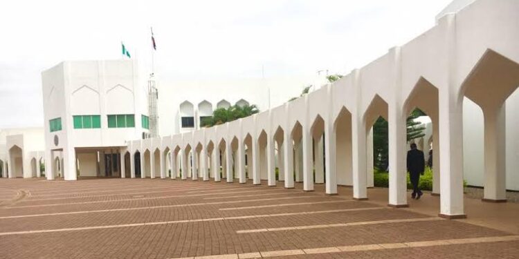 AEDC faulty feeders plunge Presidential villa, 52 other areas in blackout 92 AEDC faulty feeders plunge Presidential villa, 52 other areas in blackout