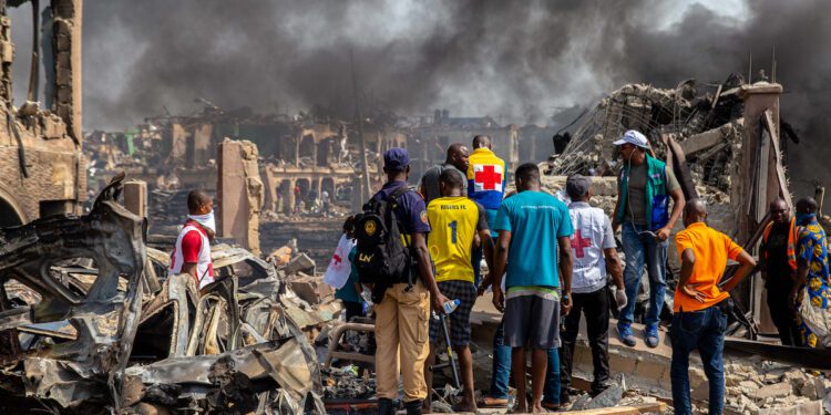 Lagos gas explosion injures 15, renews concerns over urban safety lapses 92 Lagos gas explosion injures 15, renews concerns over urban safety lapses