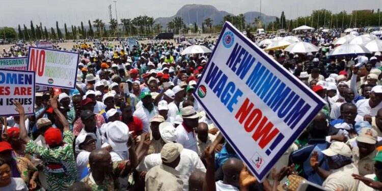 20 governors under fire for delaying N70,000 minimum wage implementation 92 20 governors under fire for delaying N70,000 minimum wage implementation