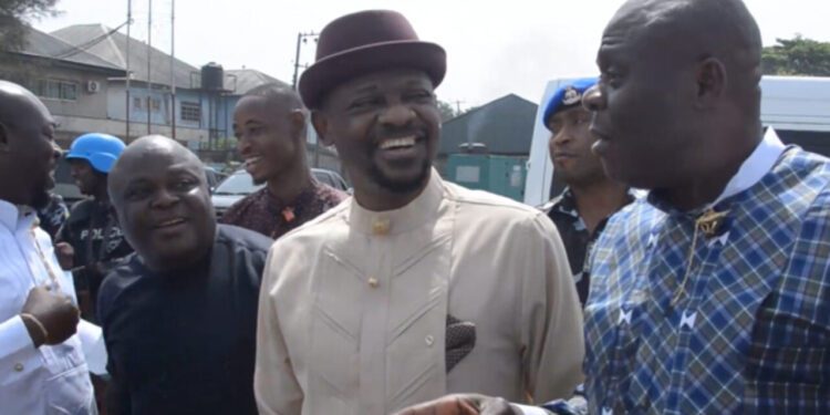 16 Rivers lawmakers, Speaker defect from PDP to APC 92 16 Rivers lawmakers, Speaker defect from PDP to APC