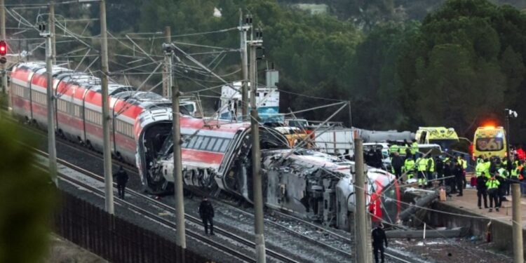 High-speed train collision kills 39, scores injured in Spain