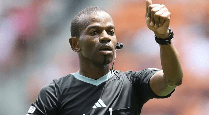 Issa Sy replaces Omar Artan for Nigeria vs. Algeria