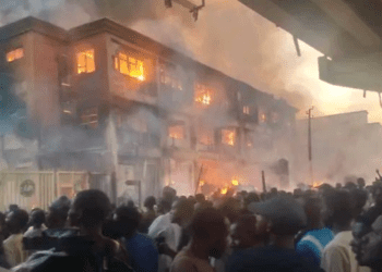 Fire razes Singa market in Kano, traders count N5bn losses as seven reported missing