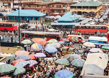 Lagos issues 72-hour ultimatum, threatens to seal Ikorodu markets over environmental breaches
