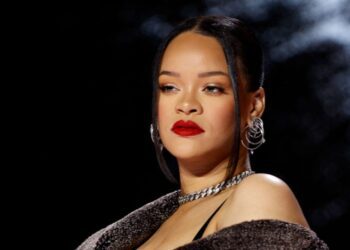 Gunfire targets Rihanna’s Los Angeles home; woman arrested after Police chase