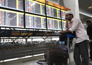 More than one-third of flights to Middle East cancelled Tuesday as conflict disrupts air travel