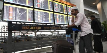More than one-third of flights to Middle East cancelled Tuesday as conflict disrupts air travel