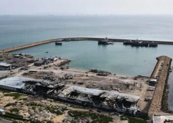 Iran declares Hormuz open during ceasefire, but tight controls remain