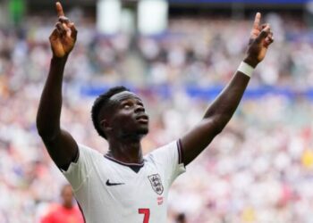 How wild does it get? England outgunning France 6-4 in World Cup is true classic