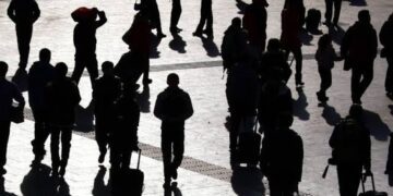 UK warns young travellers over rising drug smuggling recruitment by organized crime groups
