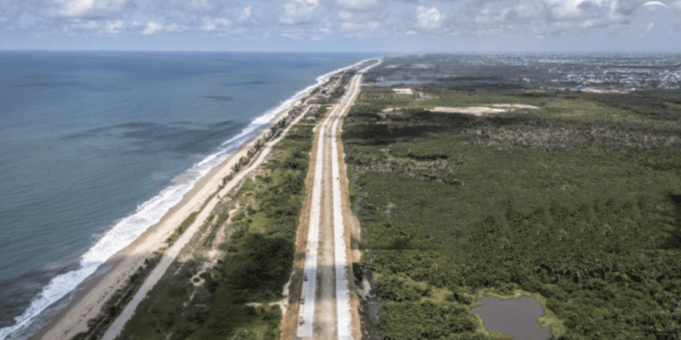 Lawmakers defend Lagos-Calabar Coastal Highway, dismiss claims project caused flooding 97 Lawmakers defend Lagos-Calabar Coastal Highway, dismiss claims project caused flooding