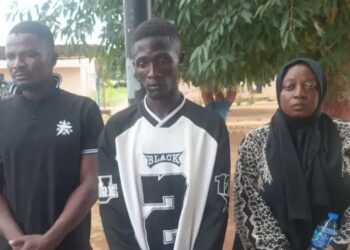 Troops arrest six suspected arms couriers, seize seven firearms in Kaduna