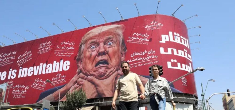 Trump threatens sanctions against countries supporting Iran