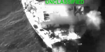 US strikes three Iranian oil tankers after missile attack on warships
