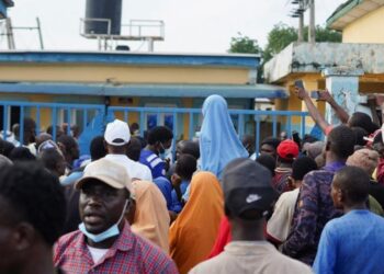 Tragedy in Minna: 37 detainees suffocate in overcrowded cell as protests, curfew grip Niger capital