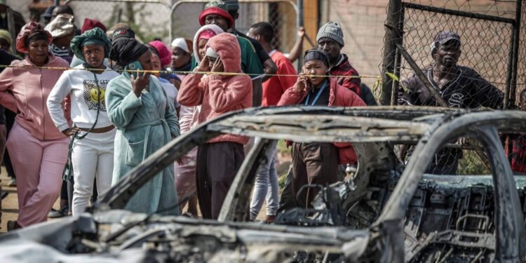 South Africa: 27 Killed in Two Separate Shootings as Police Hunt Gunmen 97 South Africa: 27 Killed in Two Separate Shootings as Police Hunt Gunmen