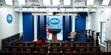 Major television networks suspend White House pool coverage following CNN ban 23 Major television networks suspend White House pool coverage following CNN ban