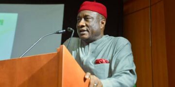 Report: How an American stripper took $20k bribe to aid Allen Onyema’s ‘$20m fraud’ 1 Report: How an American stripper took $20k bribe to aid Allen Onyema’s ‘$20m fraud’