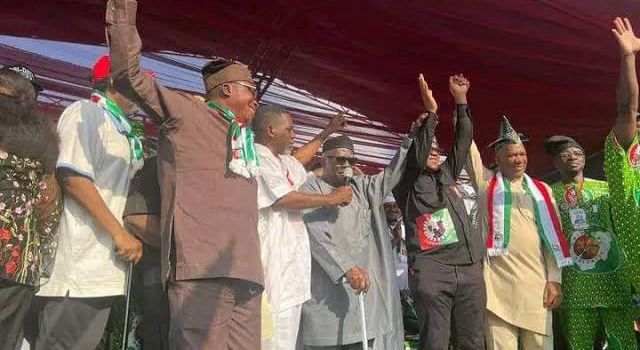 Adebanjo at Peter Obi’s rally in Ibadan: I don’t hate Tinubu; Igbos deserve to be president now 92 Adebanjo at Peter Obi’s rally in Ibadan: I don’t hate Tinubu; Igbos deserve to be president now