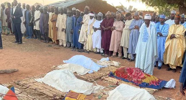 DHQ: Exploded terrorists’ munitions killed Sokoto villagers, not airstrikes 92 DHQ: Exploded terrorists’ munitions killed Sokoto villagers, not airstrikes
