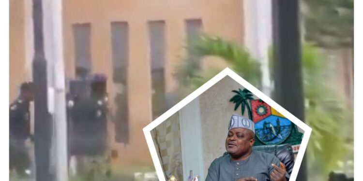 BREAKING: Mudashiru Obasa marches into Lagos State House of Assembly 92 BREAKING: Mudashiru Obasa marches into Lagos State House of Assembly