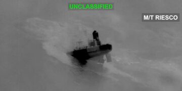 Iran, U.S exchange heavy strikes on tankers in major escalation near Strait of Hormuz