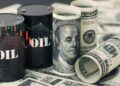 Dollar weakens as oil prices ease